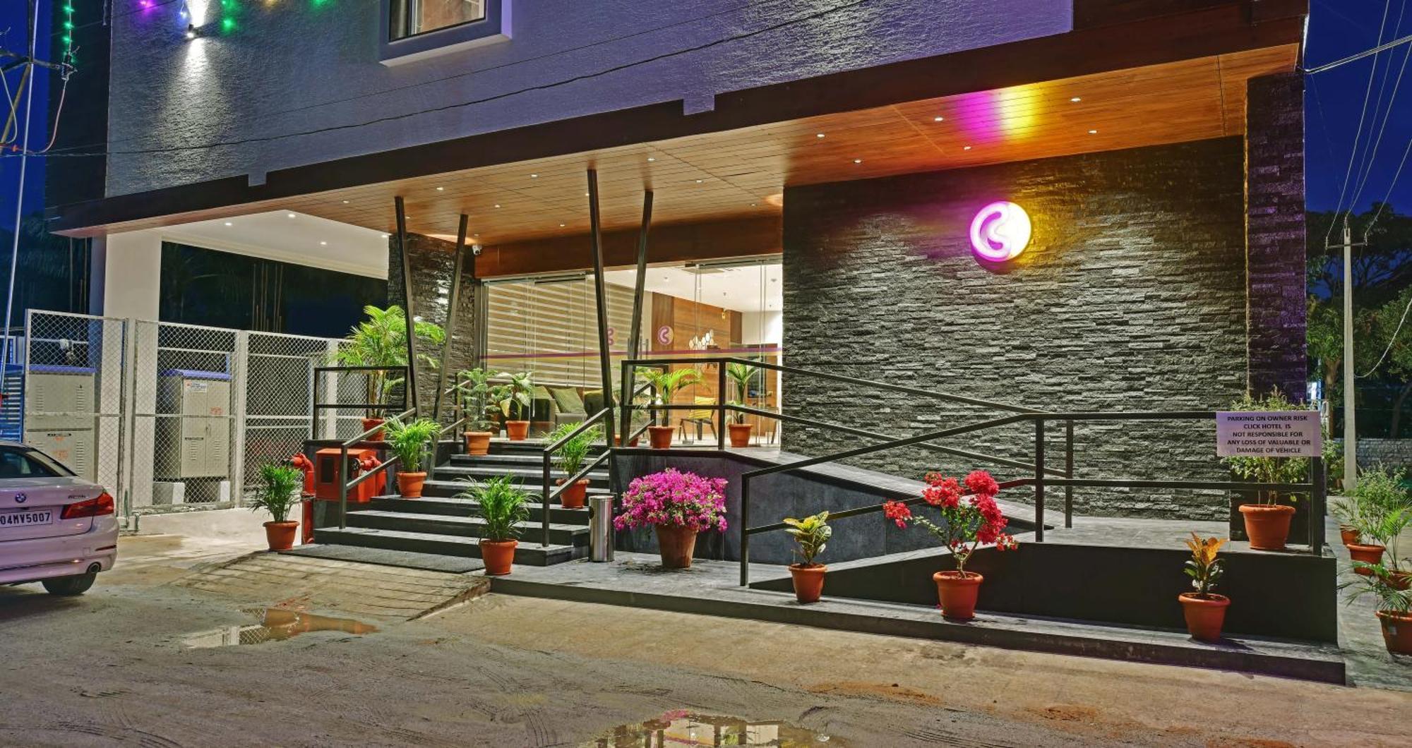 Click Hotel Vista-International Airport Dod Jala Exterior foto